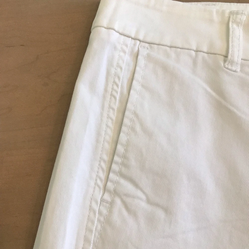 J Crew Women's White Shorts NWT 14 - Picture 2 of 9